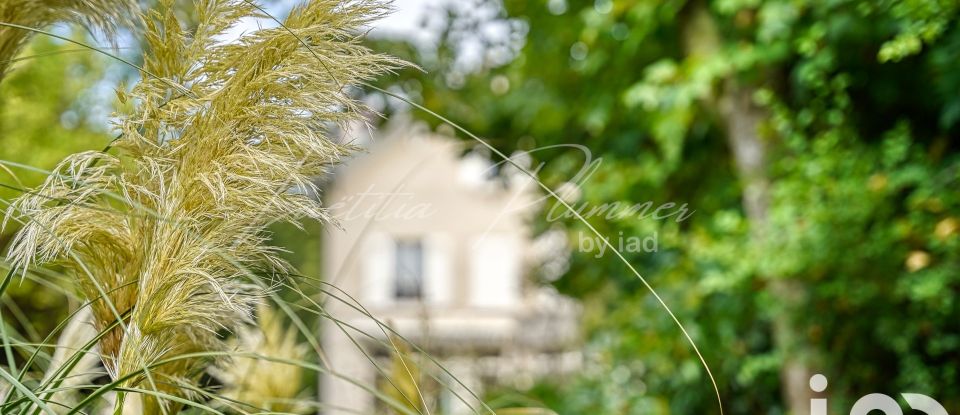 Maison traditionnelle 10 pièces de 227 m² à Chatou (78400)