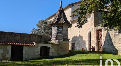 Manoir 8 pièces de 312 m² à Chalais (16210)