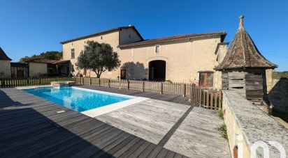 Manoir 8 pièces de 312 m² à Chalais (16210)