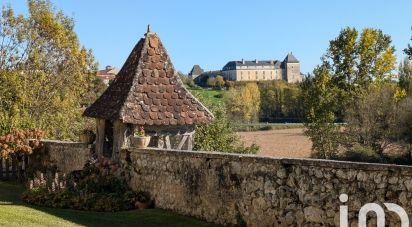 Manoir 8 pièces de 312 m² à Chalais (16210)