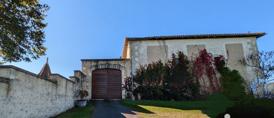 Manor 8 rooms of 312 m² in Chalais (16210)