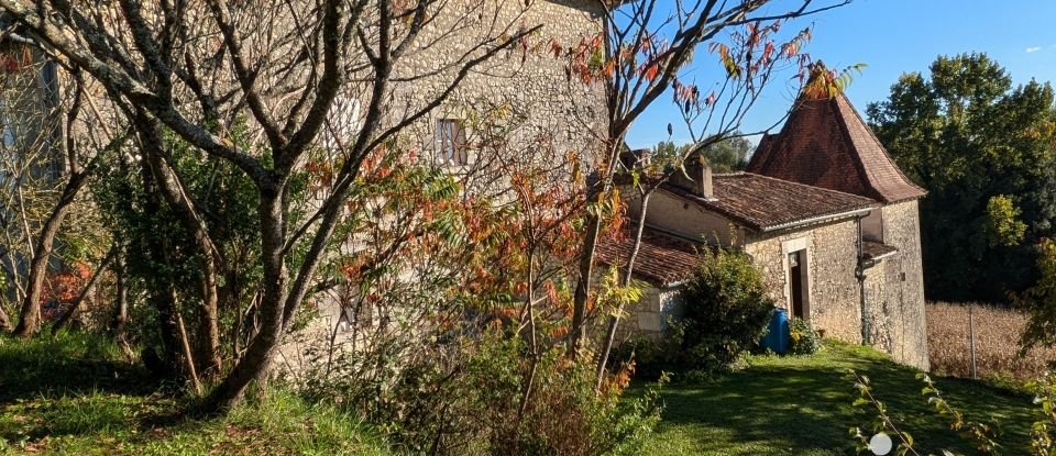 Manoir 8 pièces de 312 m² à Chalais (16210)