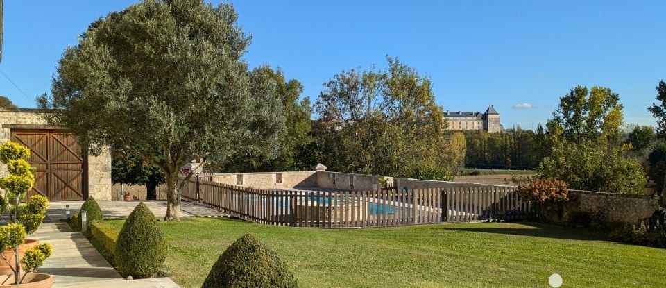 Manor 8 rooms of 312 m² in Chalais (16210)