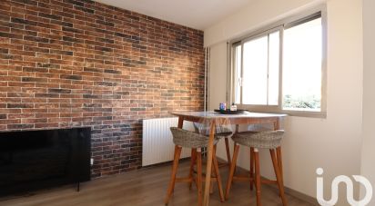 Appartement 2 pièces de 47 m² à Nice (06100)