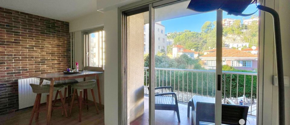 Appartement 2 pièces de 47 m² à Nice (06100)