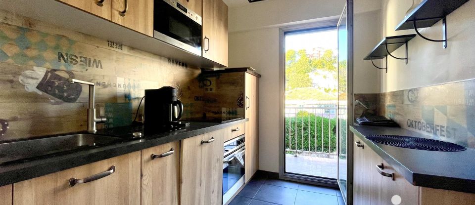 Appartement 2 pièces de 47 m² à Nice (06100)