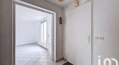 Maison 9 pièces de 224 m² à Mandres-les-Roses (94520)