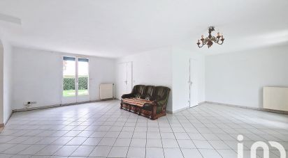 Maison 9 pièces de 224 m² à Mandres-les-Roses (94520)