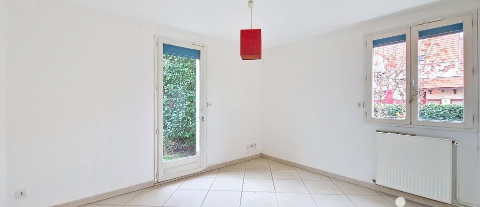 House 9 rooms of 224 m² in Mandres-les-Roses (94520)