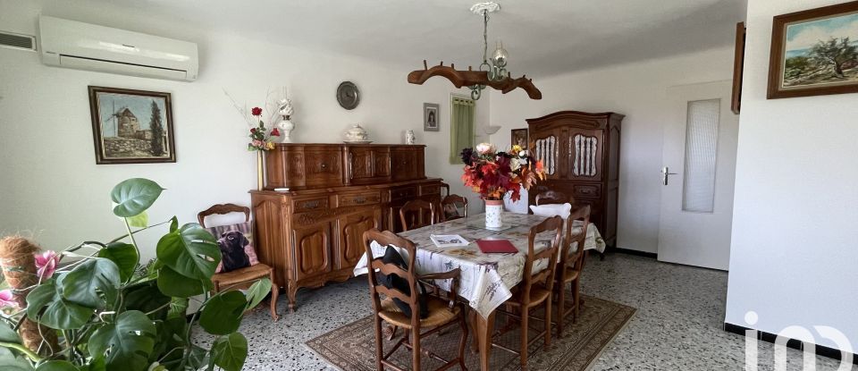 Traditional house 3 rooms of 161 m² in Fourques (30300)