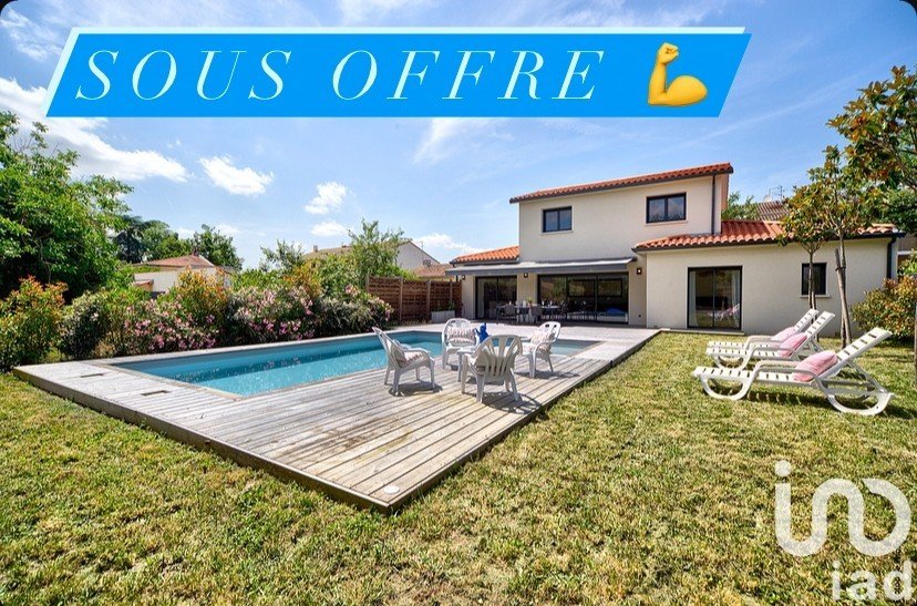 House 5 rooms of 127 m² in Castelginest (31780)