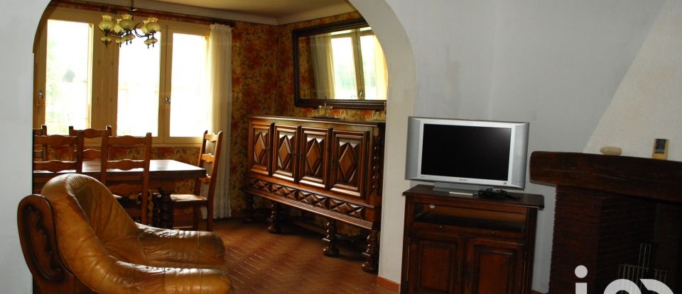 Traditional house 4 rooms of 93 m² in Lavelanet (09300)