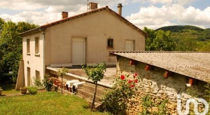 Maison de campagne 4 pièces de 95 m² à Carla-de-Roquefort (09300)