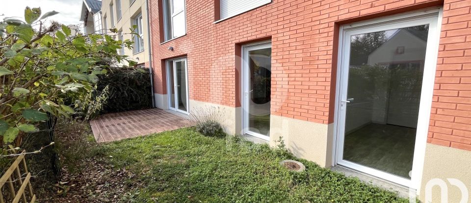 Appartement 3 pièces de 65 m² à Saint-Cyr-en-Val (45590)