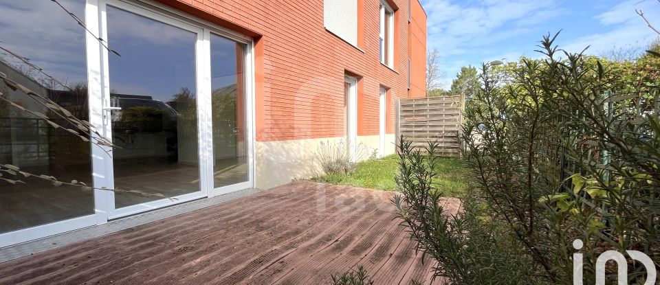 Appartement 3 pièces de 65 m² à Saint-Cyr-en-Val (45590)