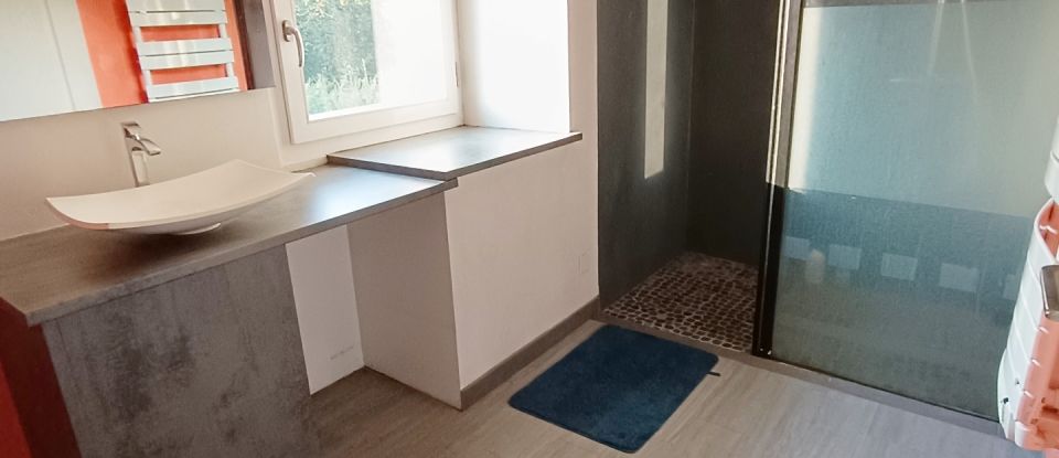 Longère 5 pièces de 120 m² à Saint-Brandan (22800)