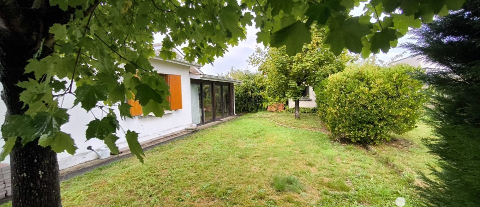 Maison 5 pièces de 68 m² à Artigues-près-Bordeaux (33370)