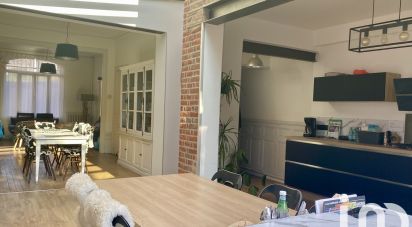 Maison 7 pièces de 166 m² à Amiens (80000)