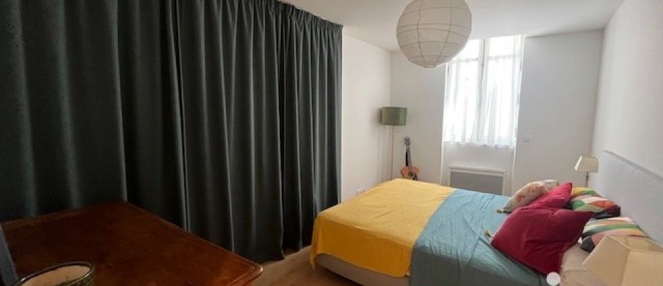 Appartement 3 pièces de 47 m² à Bordeaux (33000)