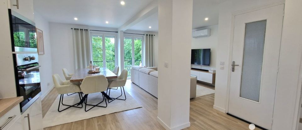 Maison 6 pièces de 163 m² à Boussy-Saint-Antoine (91800)