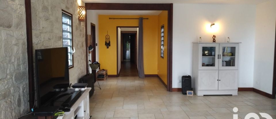 House 4 rooms of 194 m² in Anse-Bertrand (97121)