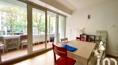 Appartement 3 pièces de 62 m² à Paris (75010)