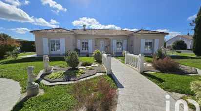 Maison traditionnelle 5 pièces de 145 m² à Castelsarrasin (82100)