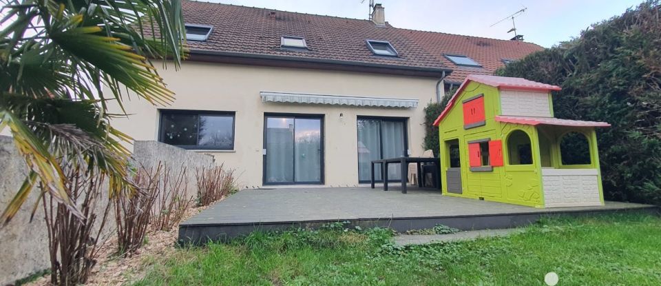 House 8 rooms of 151 m² in Gometz-le-Châtel (91940)