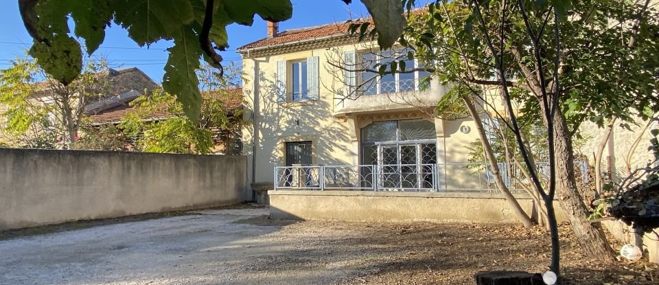 Maison 4 pièces de 177 m² à Carpentras (84200)