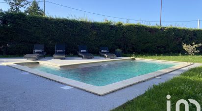 House 5 rooms of 143 m² in L'Isle-sur-la-Sorgue (84800)