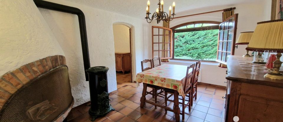 Traditional house 5 rooms of 253 m² in Peymeinade (06530)