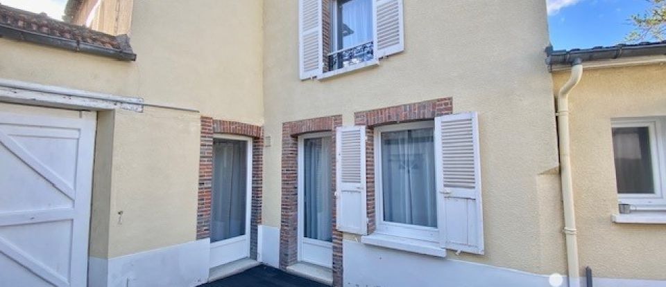 House 7 rooms of 193 m² in Moussy (51530)