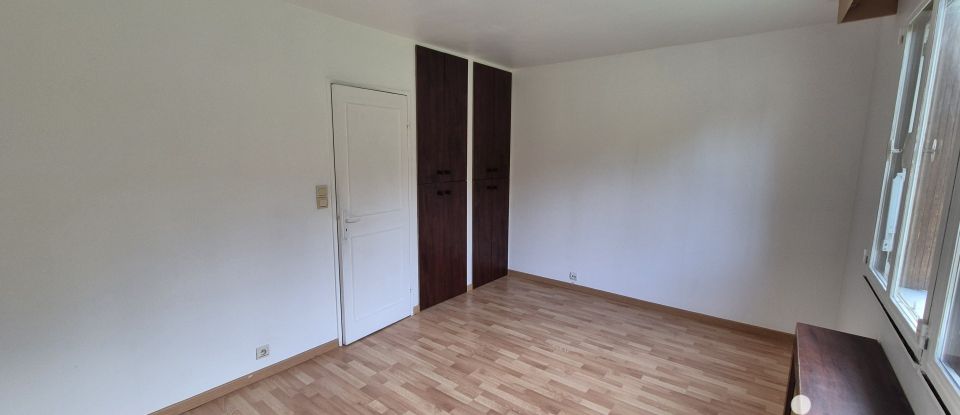 Town house 7 rooms of 139 m² in Méru (60110)