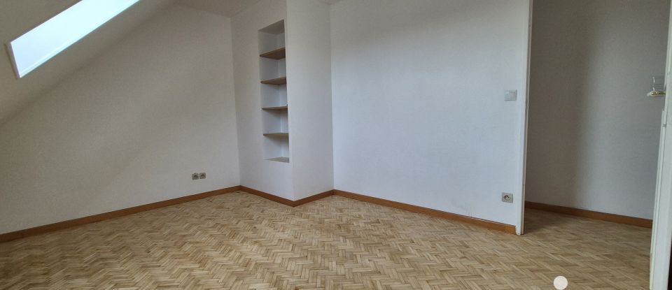 Town house 7 rooms of 139 m² in Méru (60110)