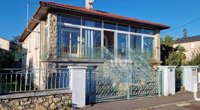 Maison traditionnelle 7 pièces de 185 m² à Villefranche-de-Rouergue (12200)