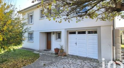 Maison 4 pièces de 111 m² à Aussillon (81200)