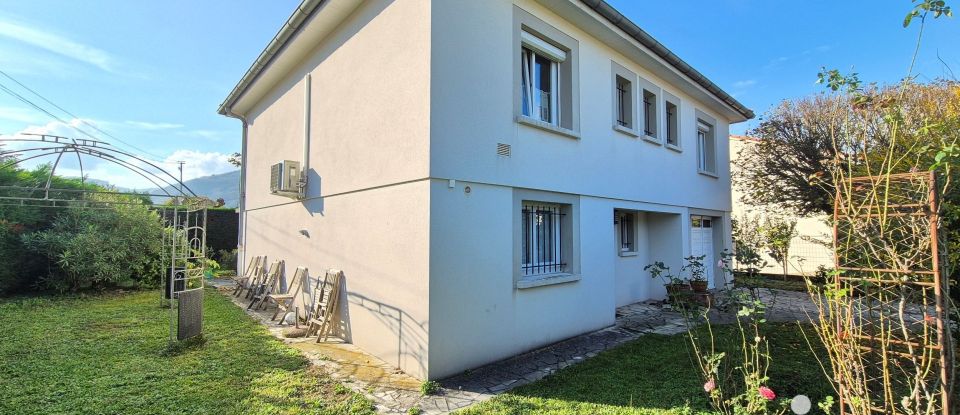 Maison 4 pièces de 111 m² à Aussillon (81200)