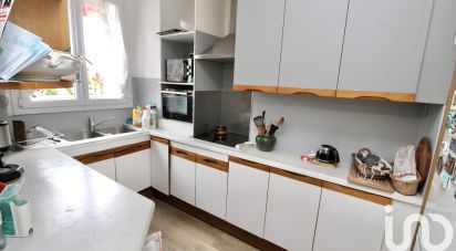 Appartement 3 pièces de 72 m² à Paris (75011)