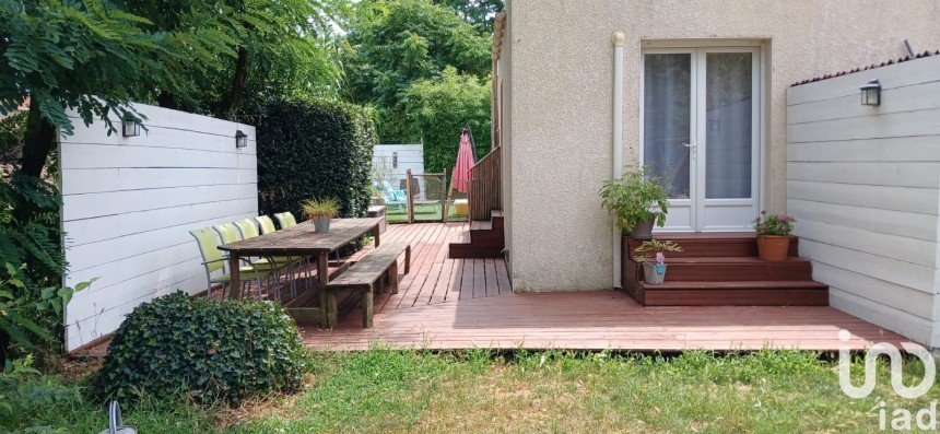 Maison 5 pièces de 130 m² à Molières-sur-Cèze (30410)