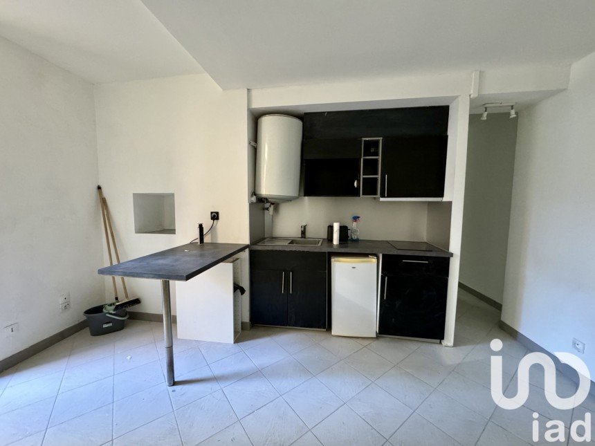 Appartement 2 pièces de 28 m² à Nîmes (30000)