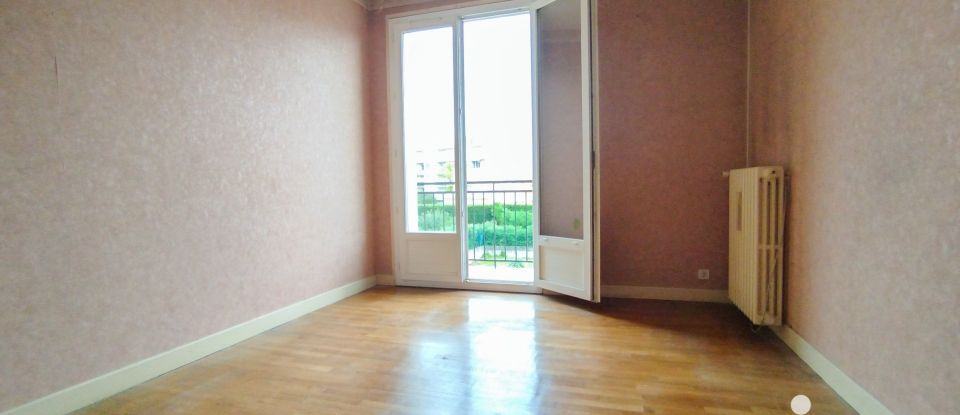 House 4 rooms of 120 m² in Montluçon (03100)