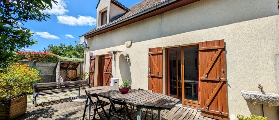 Traditional house 7 rooms of 190 m² in Les Mureaux (78130)