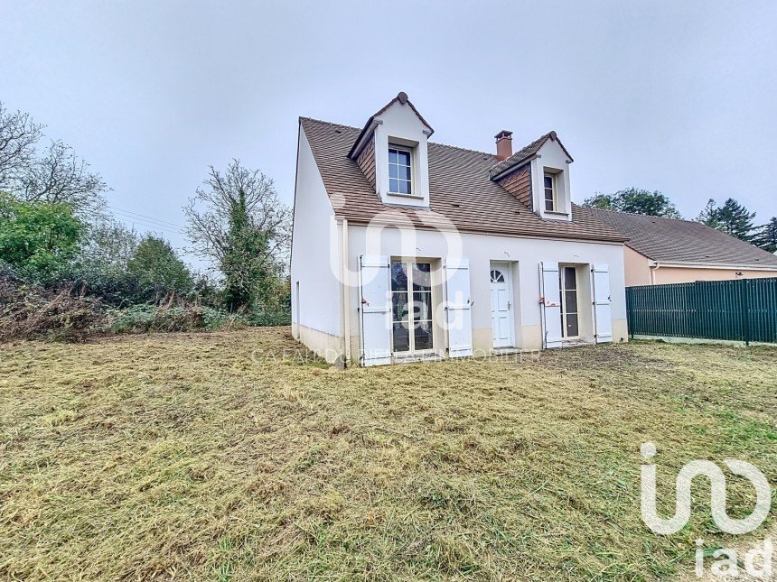 Maison 4 pièces de 103 m² à Montigny-Lencoup (77520)