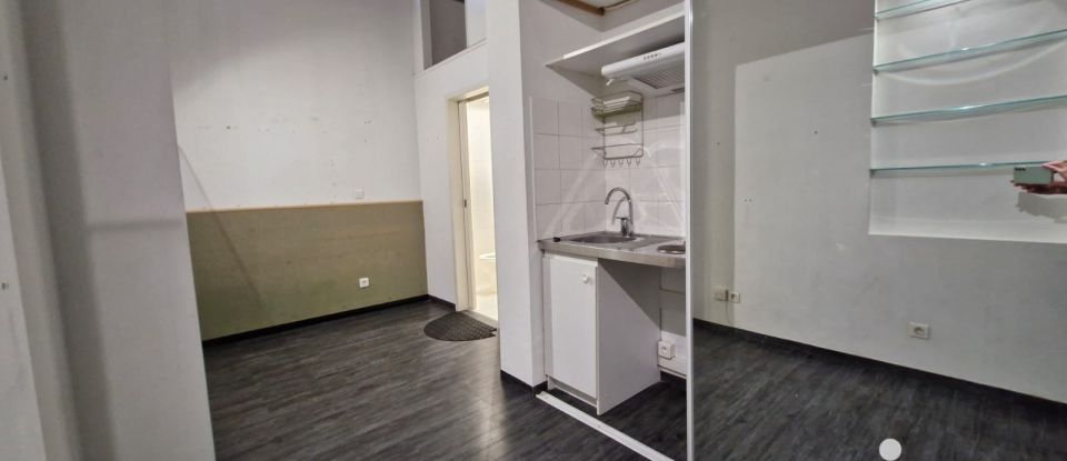 Studio 1 pièce de 15 m² à Marseille (13006)