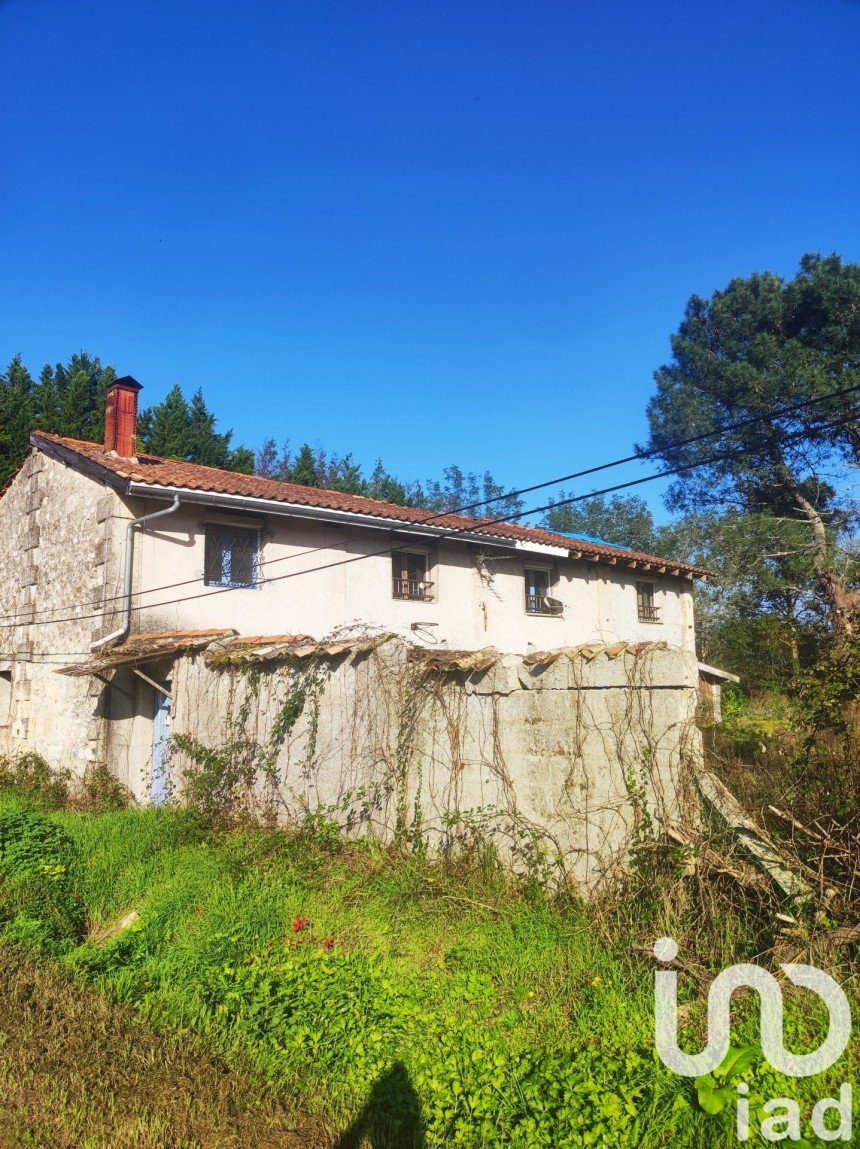 Maison 5 pièces de 300 m² à Saugon (33920)