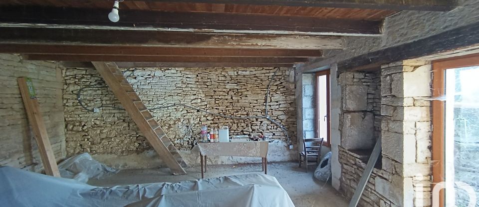 Maison 4 pièces de 80 m² à Chenay (79120)