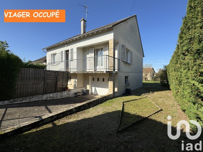 Maison 4 pièces de 92 m² à Trévol (03460)