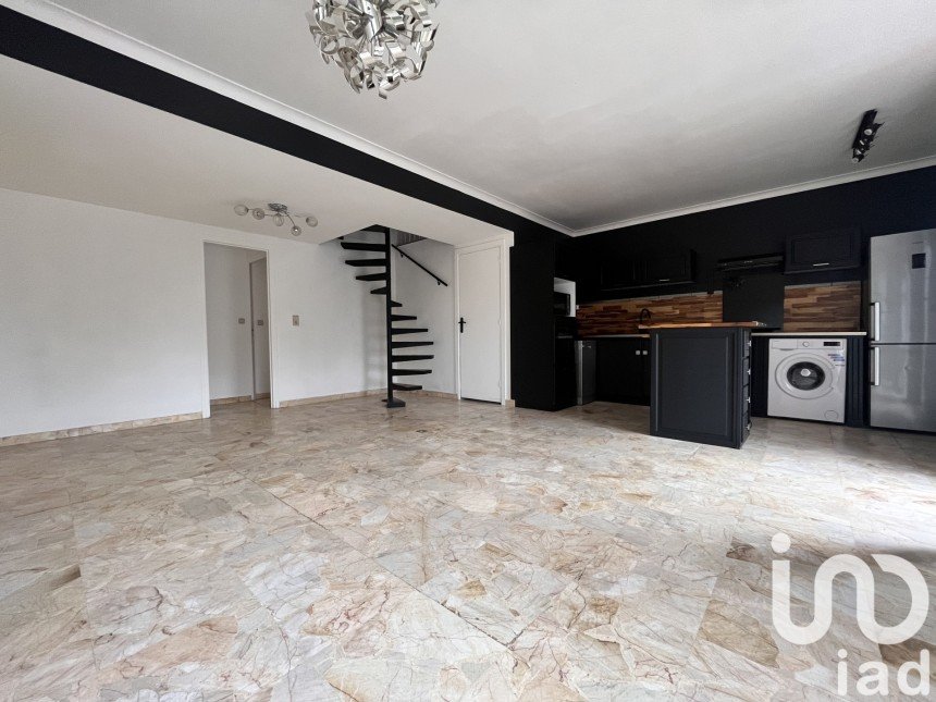 Apartment 3 rooms of 87 m² in Perpignan (66000)