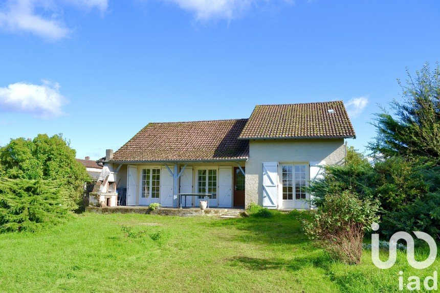 Maison traditionnelle 5 pièces de 113 m² à Saulgé (86500)