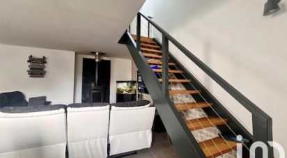 Maison 5 pièces de 130 m² à SAINT-PIERRE-LA-NOUE (17700)